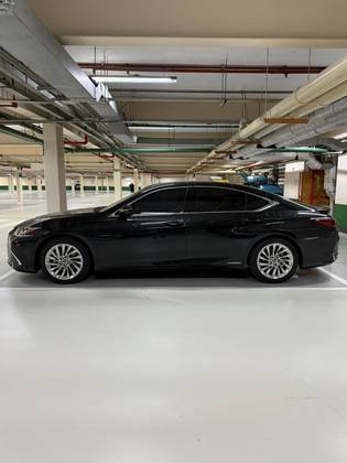 LEXUS ES 300h 2.5 16V HÍBRIDO LUXURY CVT LEXUS ES 300h 2.5 16V HÍBRIDO LUXURY CVT